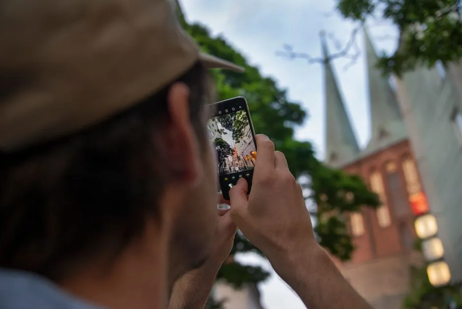 Come creare un sondaggio su WhatsApp per il business