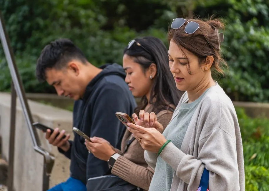 Come usare WhatsApp su più dispositivi